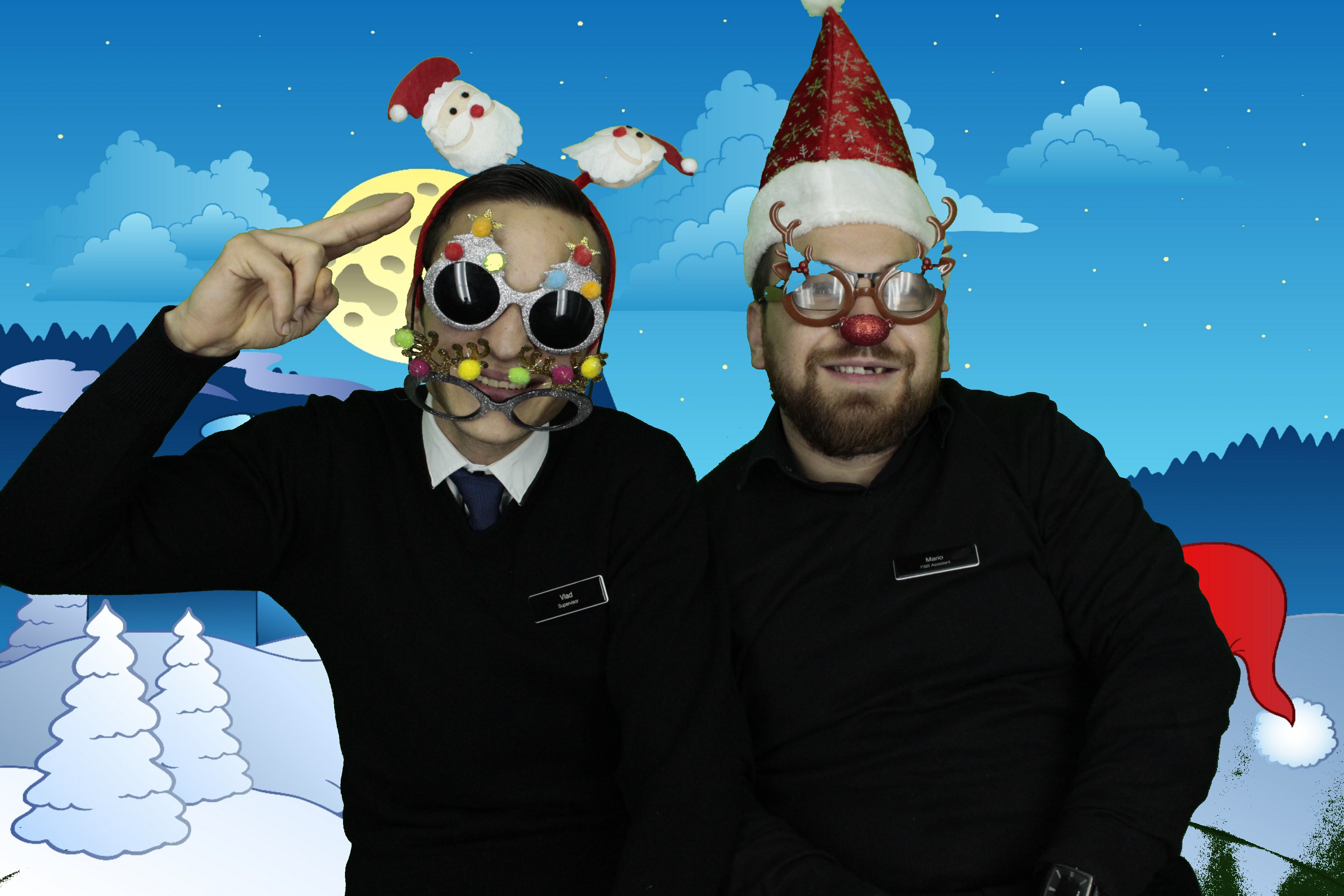 Silvermere Christmas Party | View more photos from the event at gallery.myphotoboothexperience.co.uk/u/MyPhotoBoothExperienceLtd/Silvermere-Christmas-Party-2